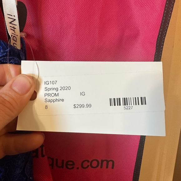 Mermaid Style Formal/Prom Dress with Appliqués and Corset - Picture 5 of 5